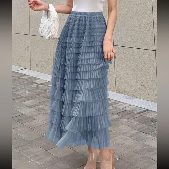 Luxe Mesh Layered Evening Flowy Maxi Skirt - Picture 13 of 13